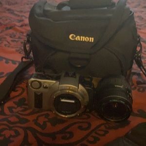 Camera  w/ bag